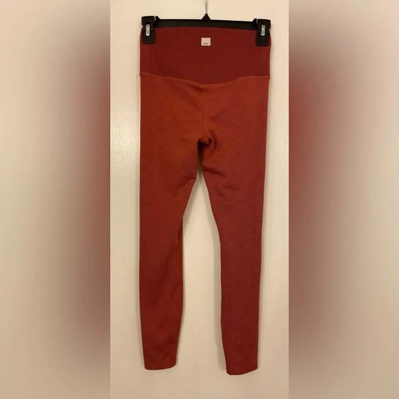 Vuori Ribbed Full Length Legging Brick Size XS - Picture 2 of 5